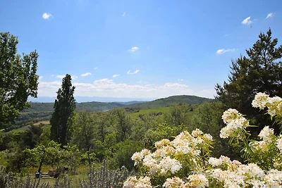 Moderna casa vacanze con giardino privato