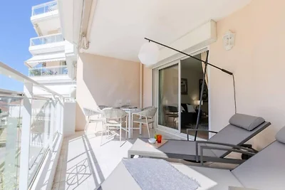 Apartment in Palm Beach mit Zugang zum Pool