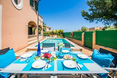 Apartment mit privatem Pool