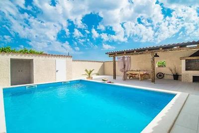 Ferienhaus in Barban mit Schwimmbecken