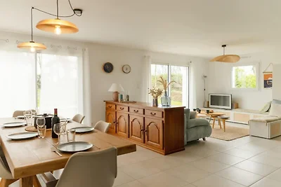 Charmantes Küstenhaus in Landunvez