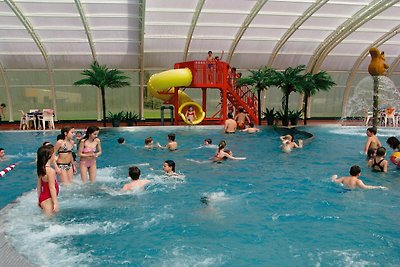 Gemütliches Bauernhaus mit Whirlpool im Wald