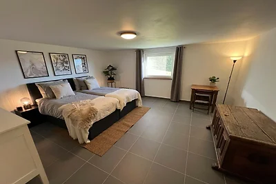Schöne freistehende Villa mit Sauna in Érezée