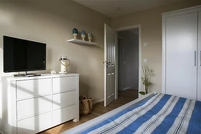 Luxus Reetdachhaus in Fuhlendorf mit Sauna