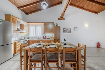 Villa in Episkopi nahe Karteros Strand