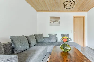 Ferienhaus mit Balkon