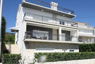 Ferienwohnung in Selce mit Schwimmbecken