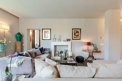Moderner Komfort mit Terrasse in Lucca