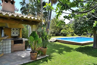 Villa in Binissalem mit Pool und Weinbergen