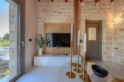 Villa in Prinos mit Pool und Bergblick