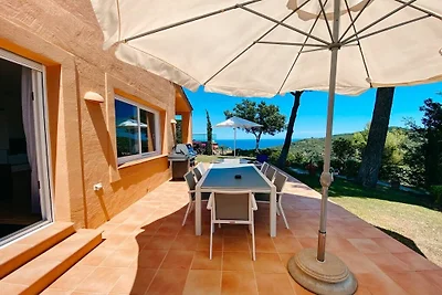 Villa in Begur mit Schwimmbecken