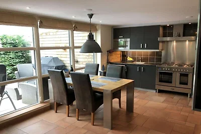 Möblierter Bungalow mit Garten