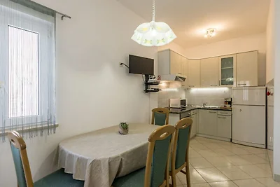 Comfort One Bedroom Apartment with Terrace an...