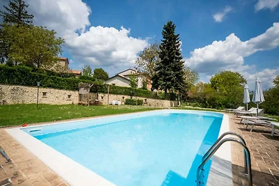 Bauernhaus in Città di Castello mit Terrasse