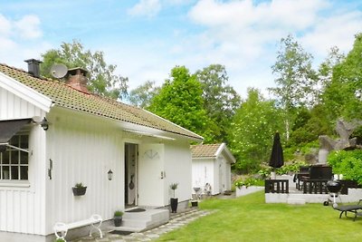 5 person holiday home in LYSEKIL