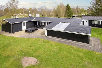 14 Personen Ferienhaus in Ørsted-By Traum