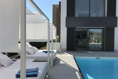 Poolvilla direkt am Meer - Cala Murada