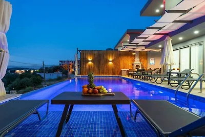 Villa in Kalkan met zwembad