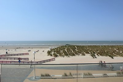 Appartamento a Nieuwpoort con la spiaggia