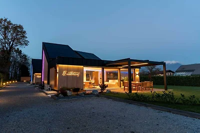 Elegant Warm Bliss Hideaway Escape Lodge - Ho...