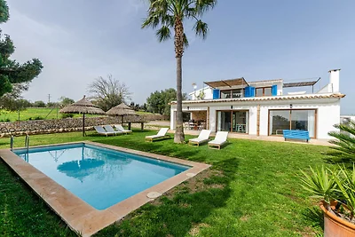 Villa mit Salzwasserpool