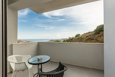 Villa in Mariou mit Pool und Meerblick