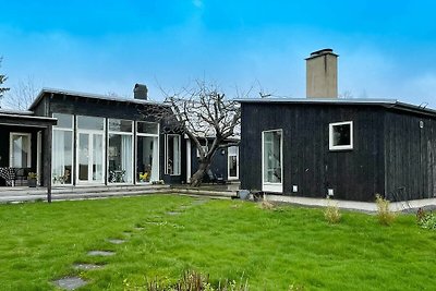 4 Sterne Ferienhaus in YSTAD