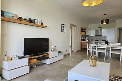 Stijlvol appartement met 2 slaapkamers in...