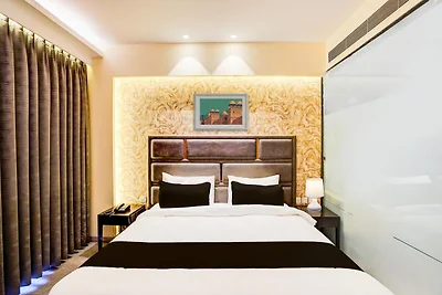 Stadthaus Pitampura West Enclave