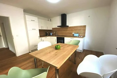 Apartament Mirror Curve