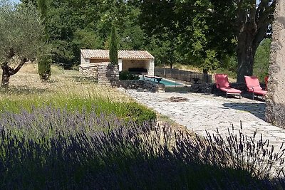 Gehobene Villa in der Provence mit Terrasse u...