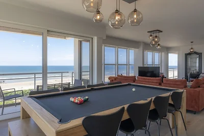 Wohnung mit Panoramablick auf das Meer in De...