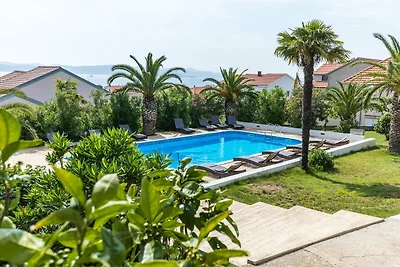 Malerisch gelegenes Ferienhaus in Bibinje in...