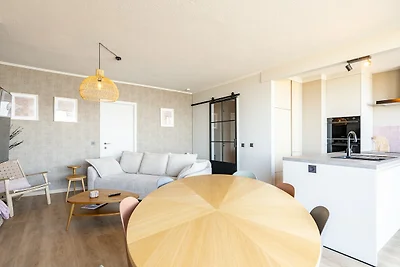 Penthouse am Meer mit Dachterrassenblick