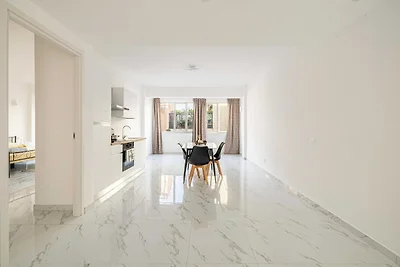 Zentrale 1BDR/4P-Wohnung in Ventimiglia