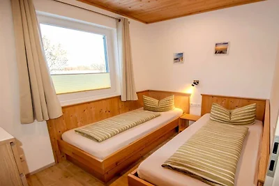 Ferienhaus in Altefähr mit Schwimmbecken
