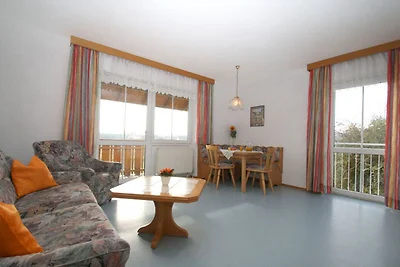 Ferienwohnung mit eigener Terrasse, Garten