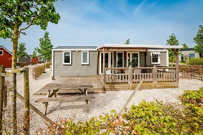 Chalet am Maurik-See mit Hängematte