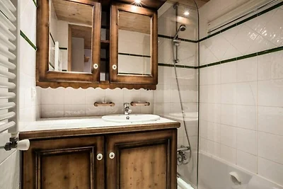 Apartment in Arc mit Zugang zu den Skipisten