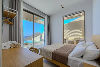 Villa in Plakias mit Pool und Bergblick