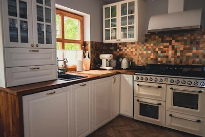 Villa per le vacanze con sauna, jacuzzi e...