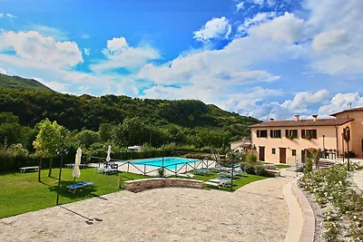 Ferienhaus in Piobbico Marche mit Pool