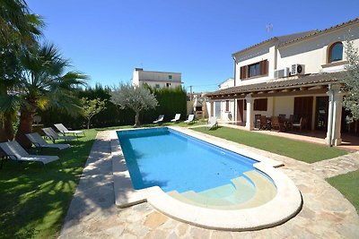 Luxuriöse Villa mit privatem Pool, modernes I...