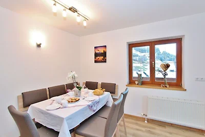 Gemütliches Apartment mit Bergblick