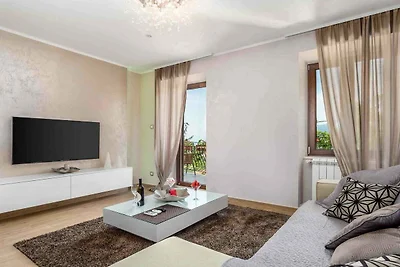 Modern Comfort  - One Bedroom Apartment...