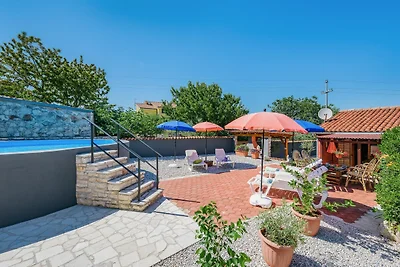 Schöne Wohnung mit Pool