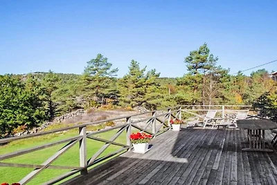 5 Sterne Ferienhaus in Hjälteby