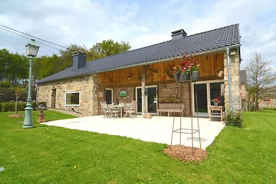 Gemütliches Ferienhaus in Waimes in Waldnähe