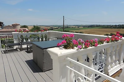 Villa moderna con piscina a Nailloux