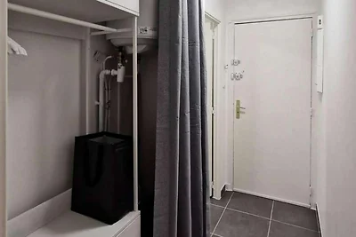 Studio Heron Residence